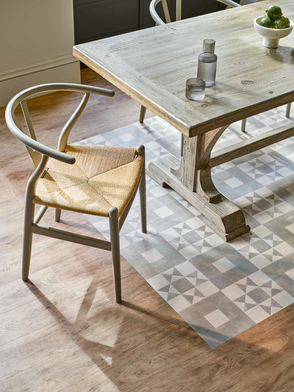 Geo Melrose | DC488 | Traditional style floor tiles from Amtico